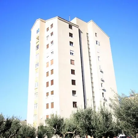 With A Parking Space Dugi Rat, Omis - 8666 Dugi Rat