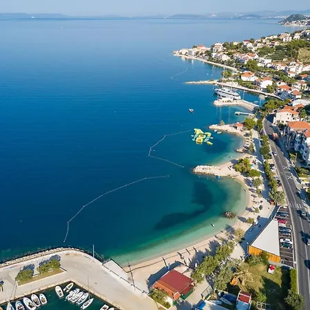 With A Parking Space Dugi Rat, Omis - 8666 Apartamento *