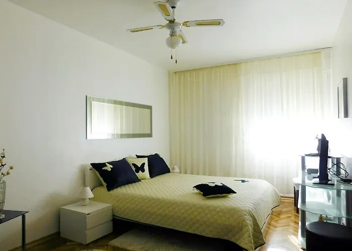 Lägenhet With A Parking Space Dugi Rat, Omis - 8666