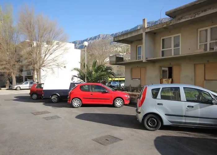 With A Parking Space Dugi Rat, Omis - 8666 Lägenhet *